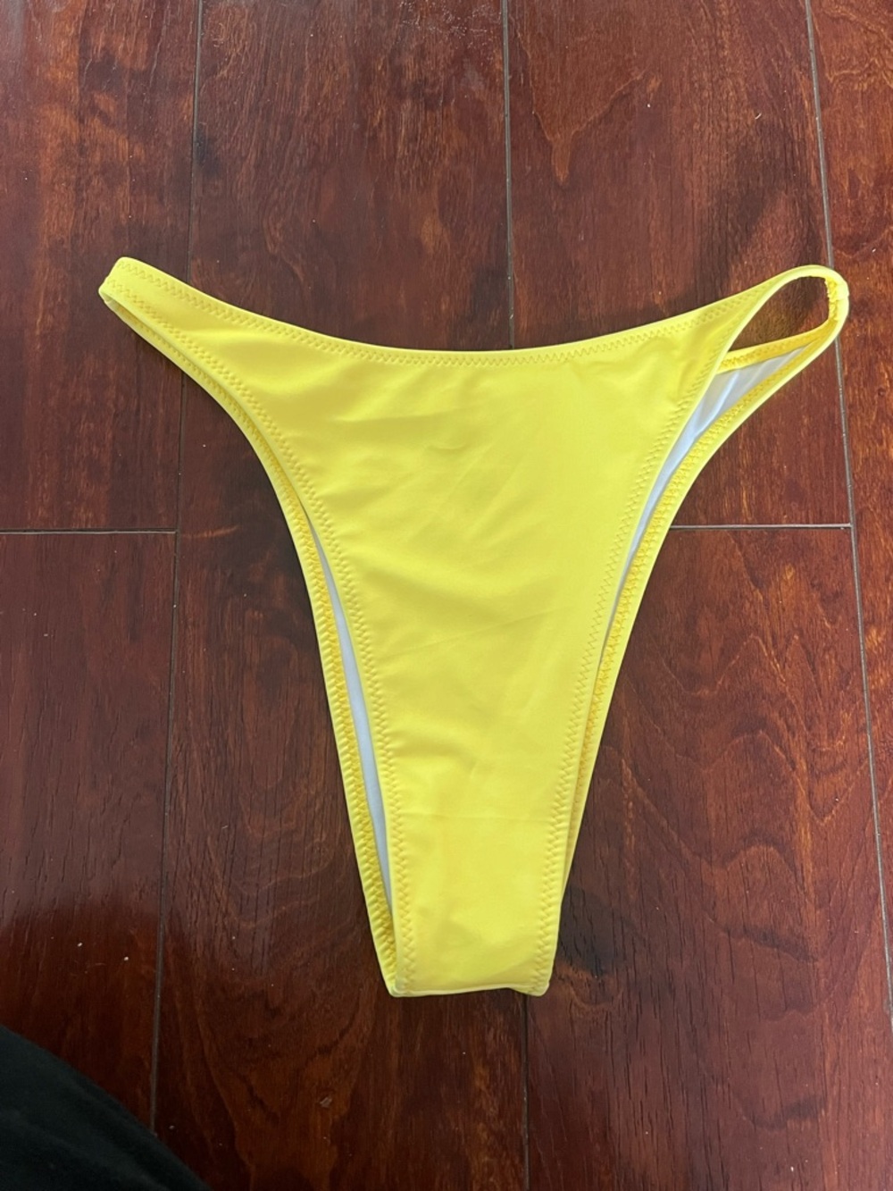 NWOT Loleia 90s Bottoms in Canarias Yellow Size Medium
